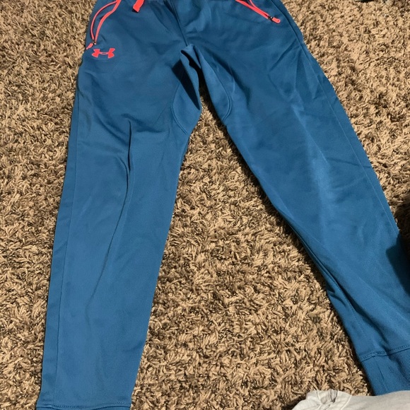Under Armour boys medium jogger - Picture 9 of 13